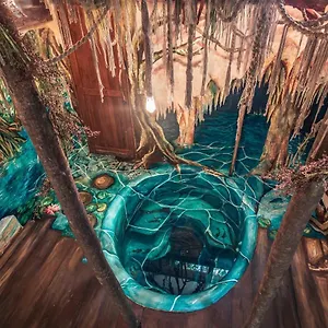 Hotel Hidden Treehouse Eco-hotel ****